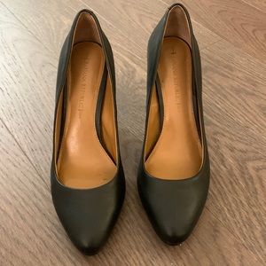 Banana Republic Black Pumps